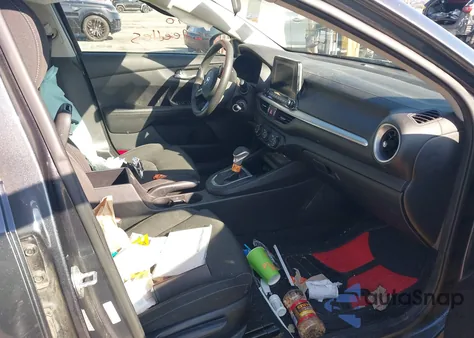 2020 Kia Forte Lxs z USA, uszkodzony, nr VIN 3KPF24ADXLE236714